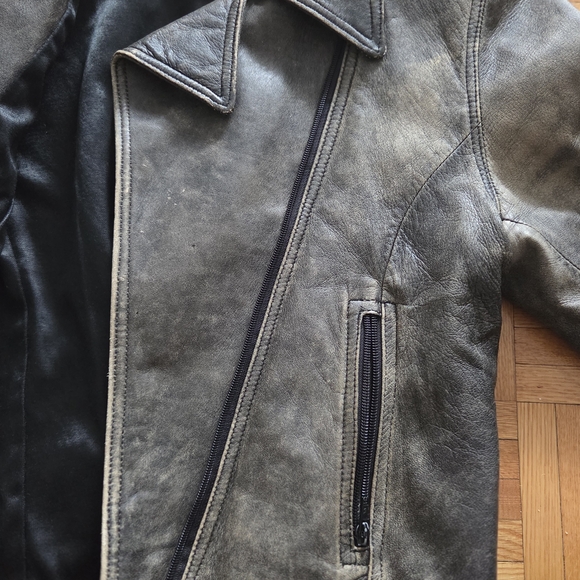 CANADIAN VINTAGE Distressed, Brown Leather Assymetrical Jacket by OCEAN WEST - Picture 8 of 16